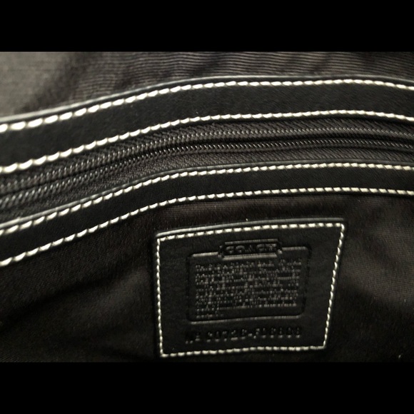 COACH Signature Hobo Black & Grey - Picture 5 of 6
